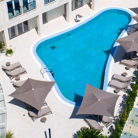 אומאג Lux Pool Suite מראה חיצוני תמונה