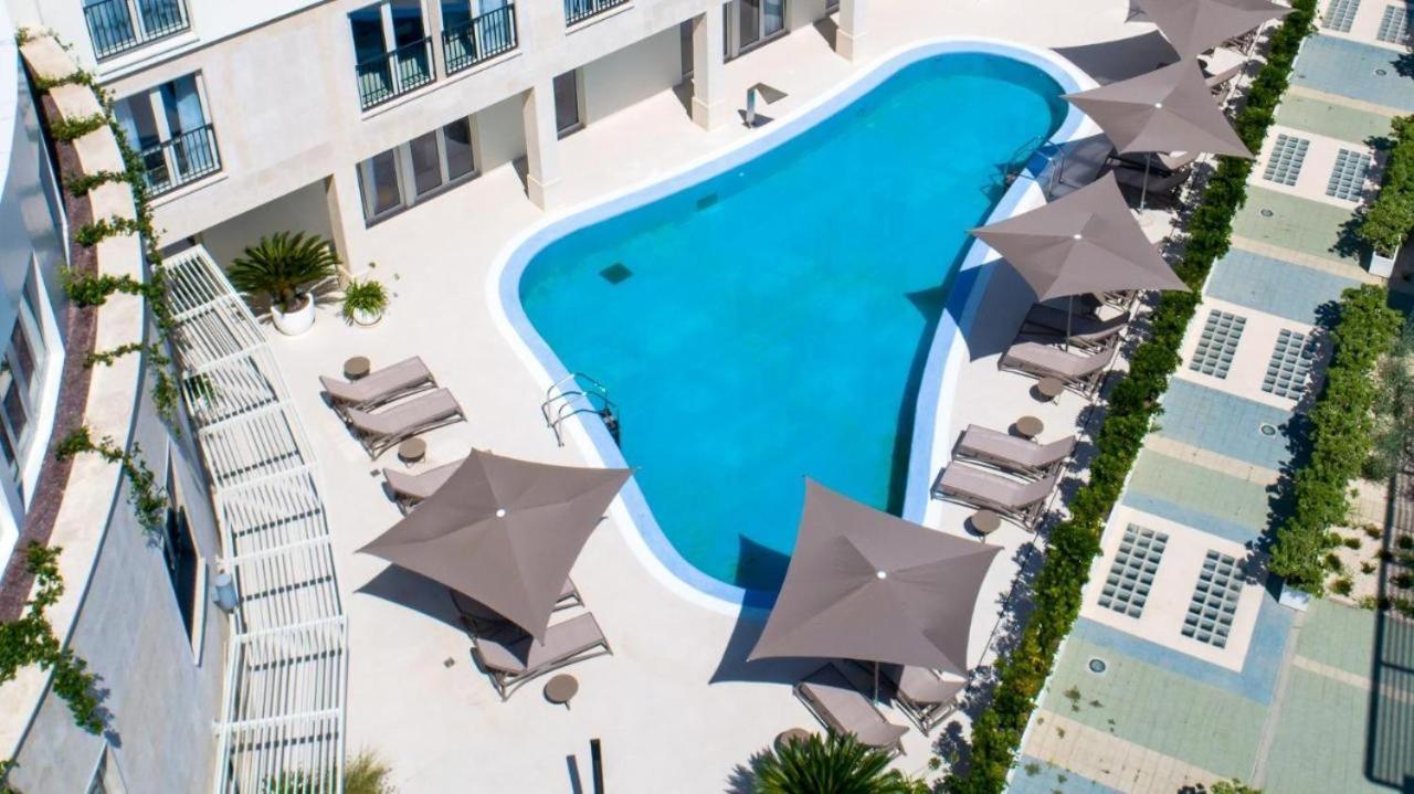 אומאג Lux Pool Suite מראה חיצוני תמונה