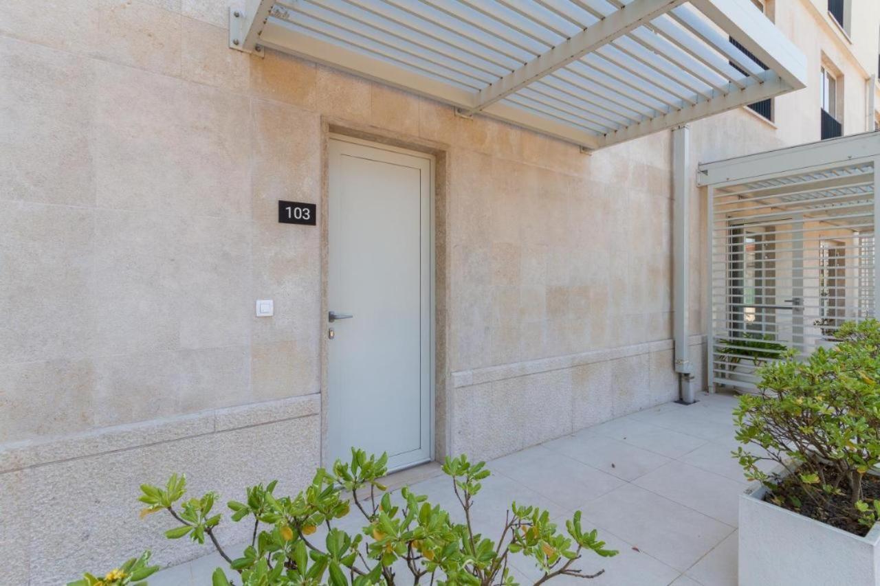 אומאג Lux Pool Suite מראה חיצוני תמונה